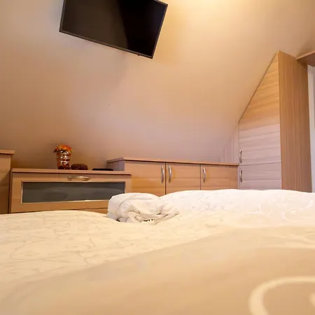 Bei De Kark Apartament Böhl